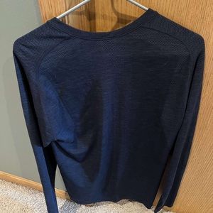 Lululemon men’s long sleeve
